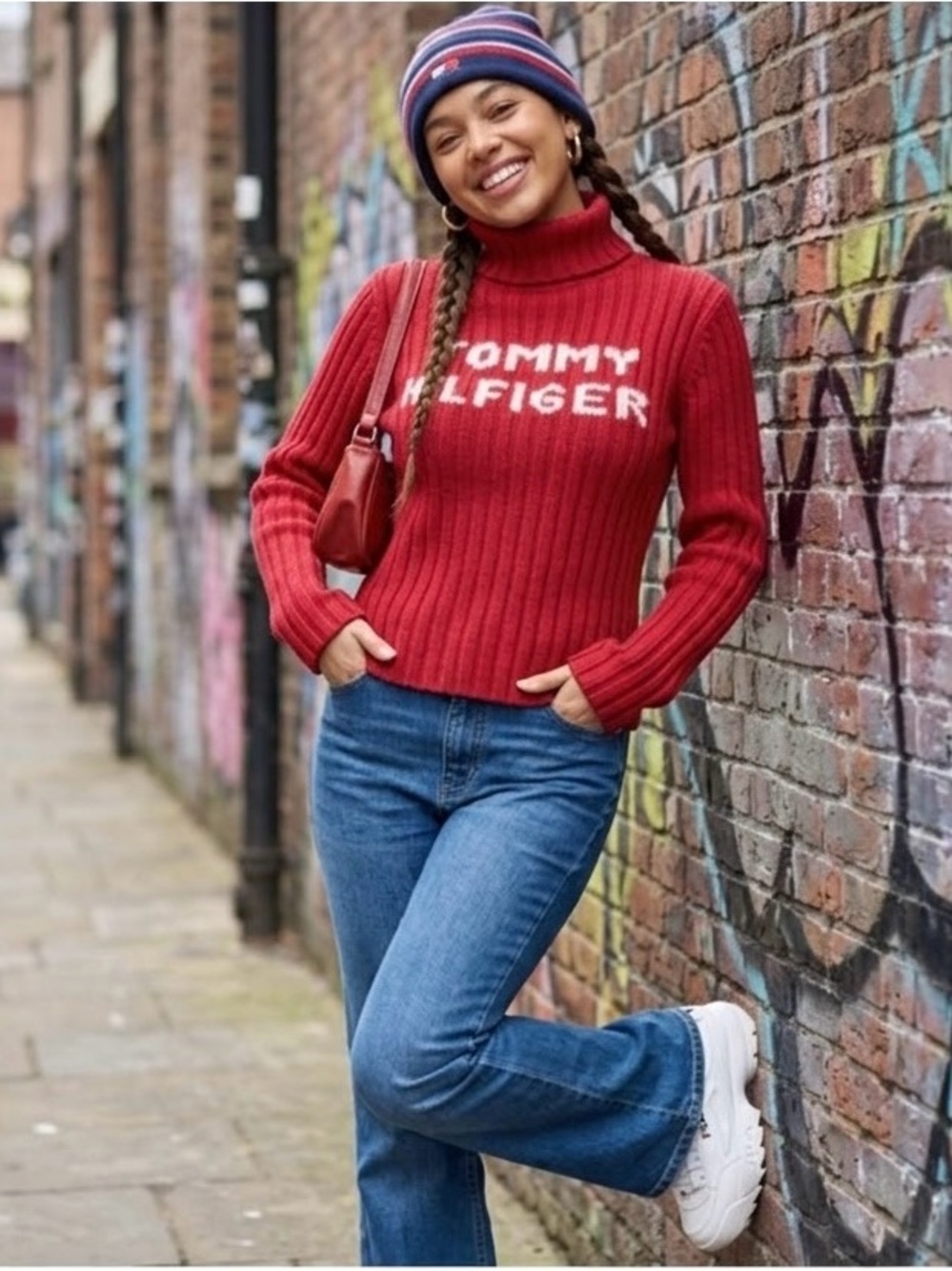 Vintage Y2K Tommy Hilfiger Red Spell Out Women's Turtleneck Sweater (M)